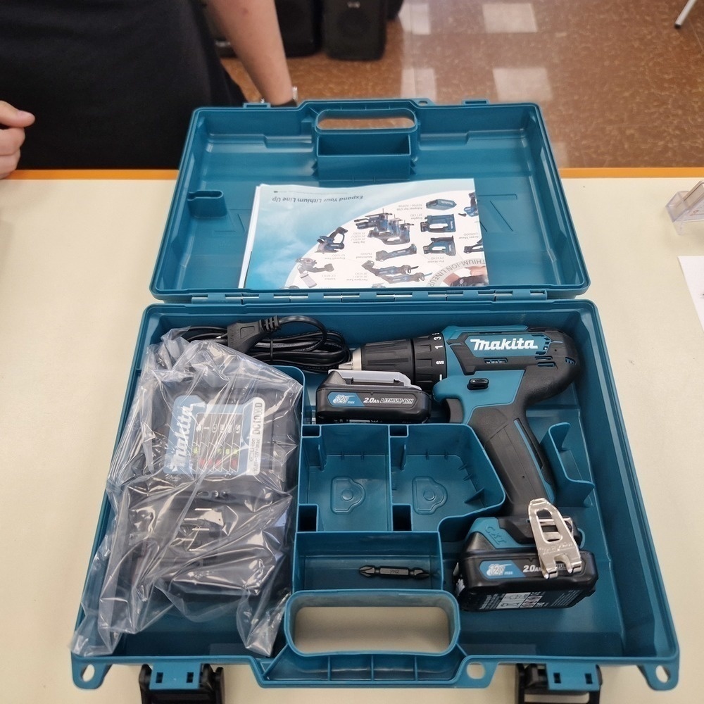 Шуруповерт Makita DF333D