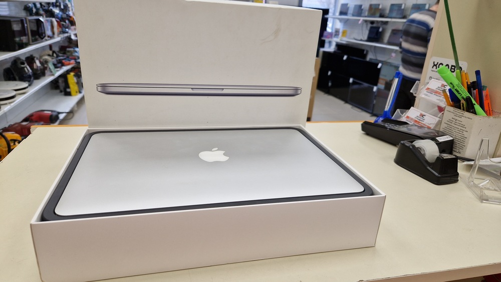 Ноутбук Apple MacBook 13 2014 A1502