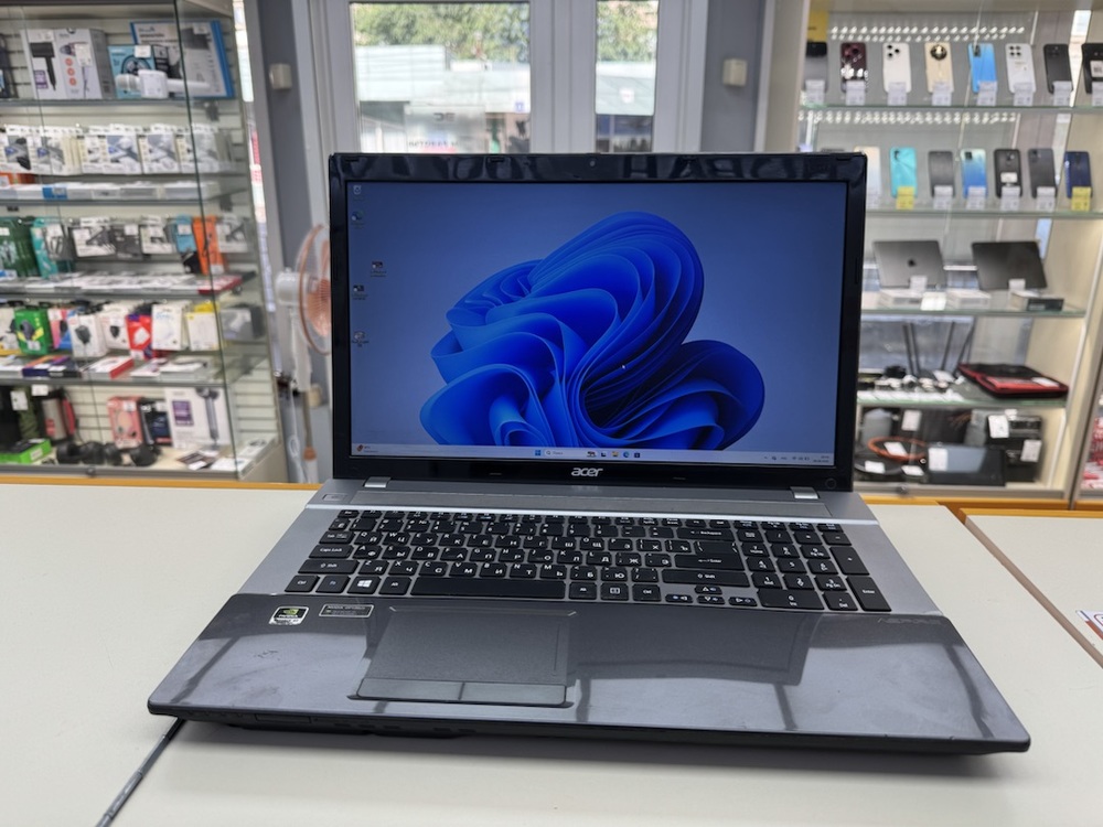Ноутбук Acer; Core i5-3230M, GeForce GT 650M, 8 Гб, 256 Гб, Нет