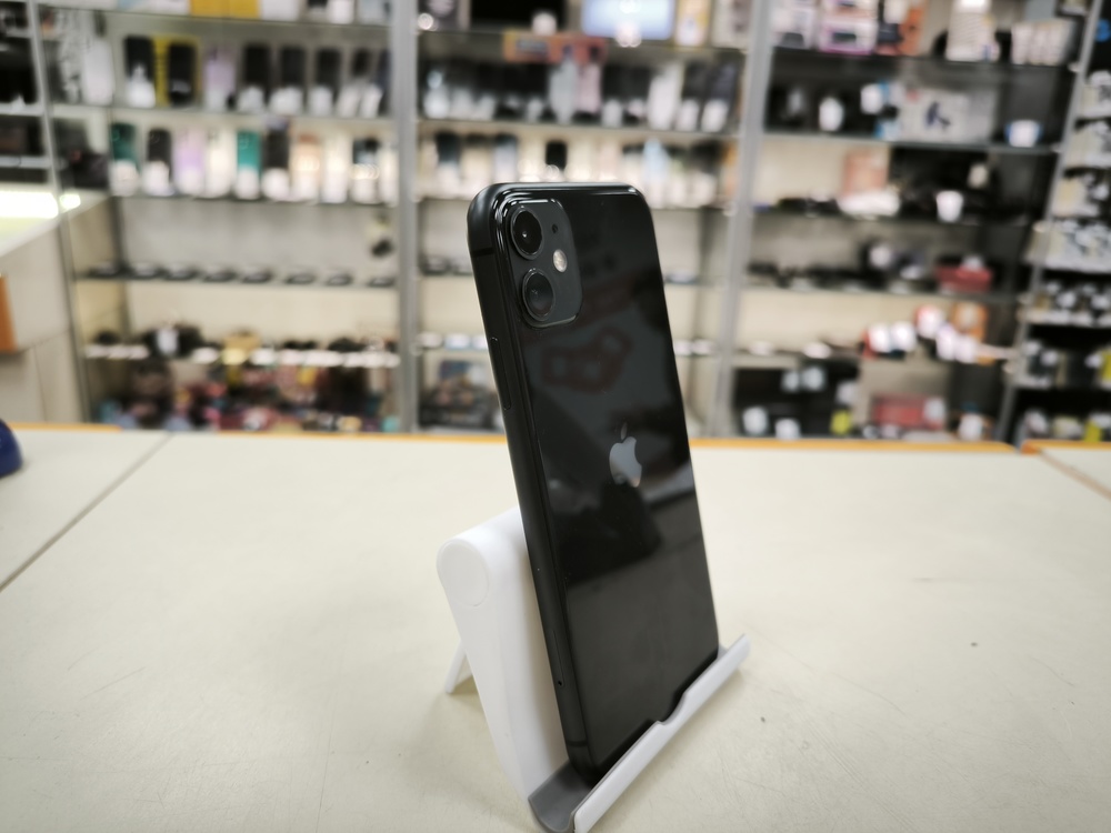 Смартфон Apple iPhone 11 128Gb