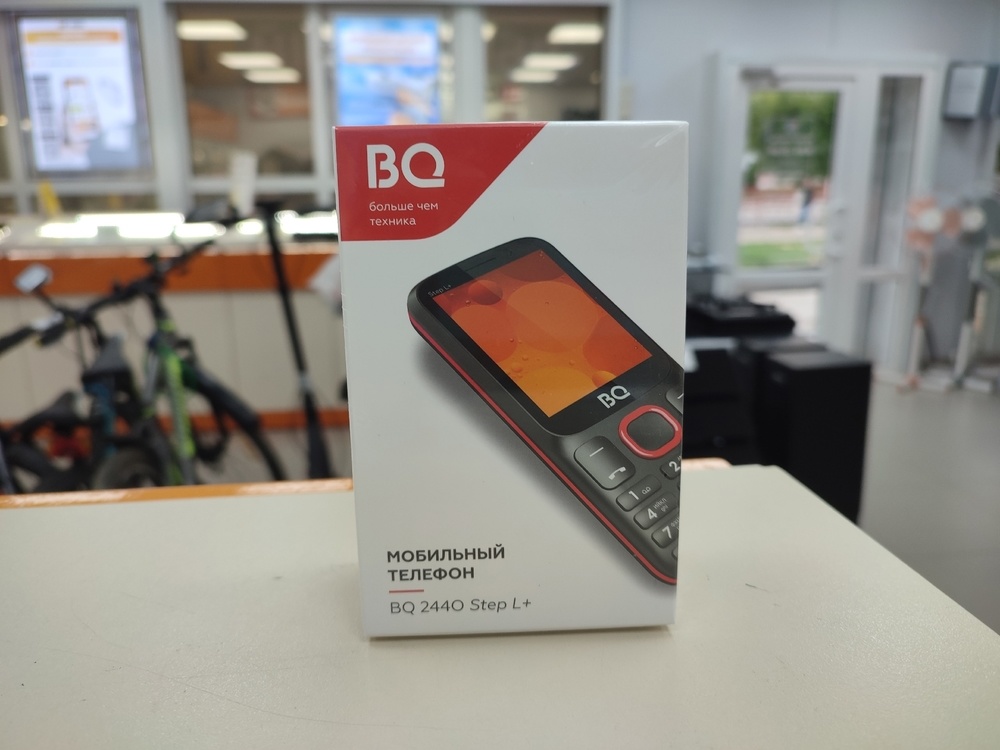 Мобильный телефон BQ 2440