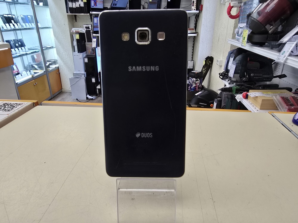 Смартфон Samsung Galaxy A7 2/16