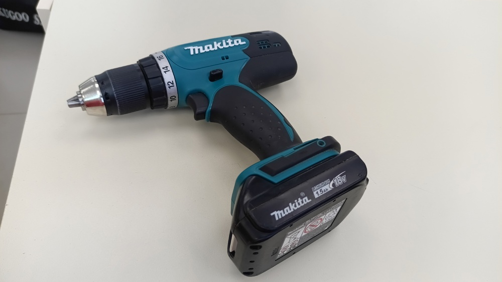 Шуруповерт Makita DDF453