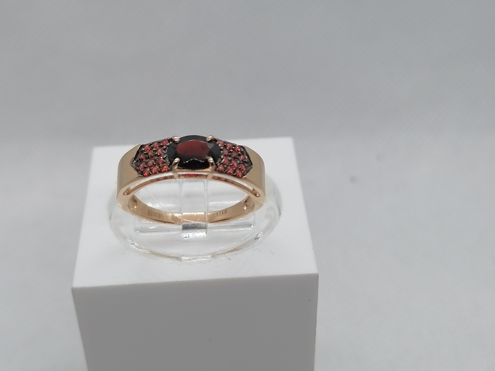КОЛЬЦО ГРАНАТ с камнями (Au 585)