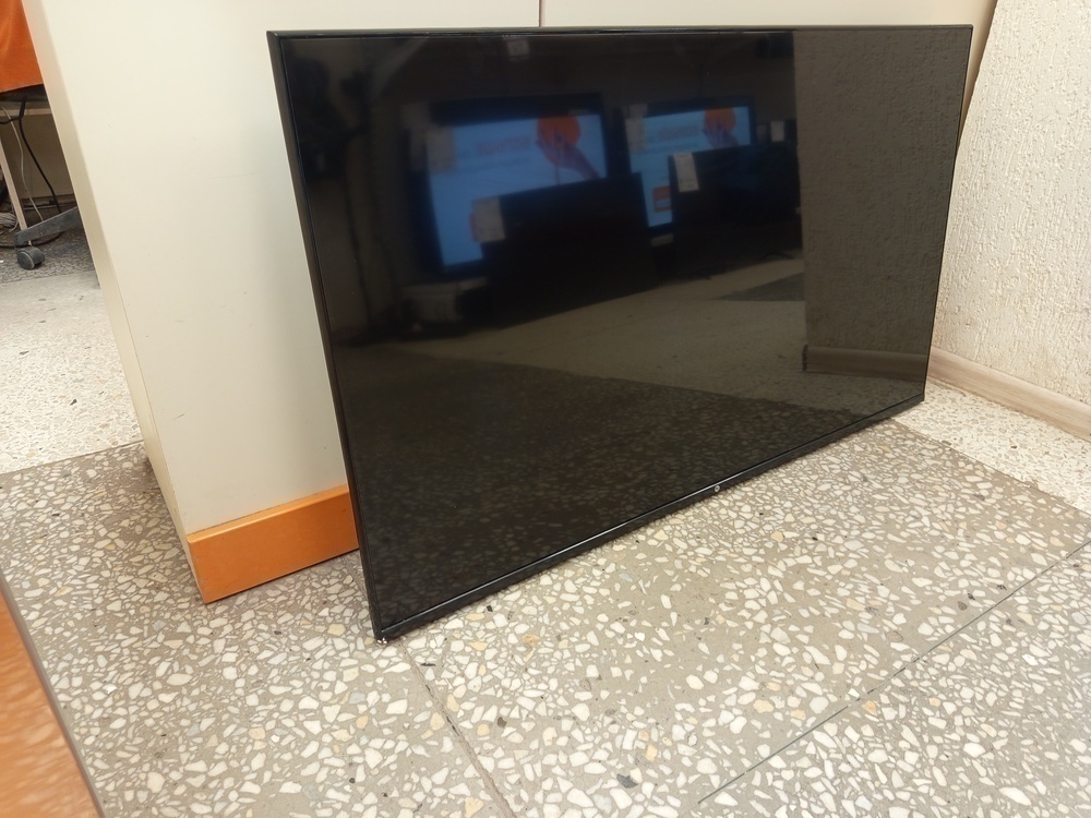 LED Телевизор HI VHIX-50U169MSY