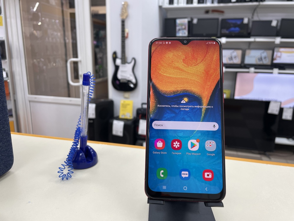 Смартфон Samsung Galaxy A20 3/32