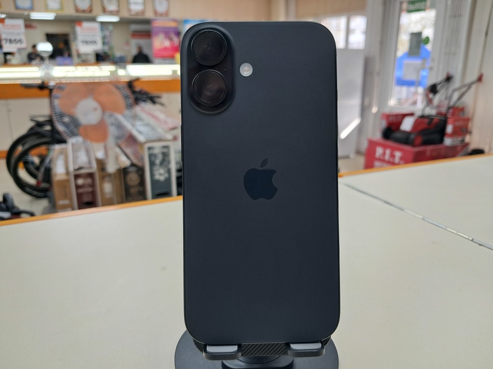 Смартфон Apple Iphone 16 256Gb