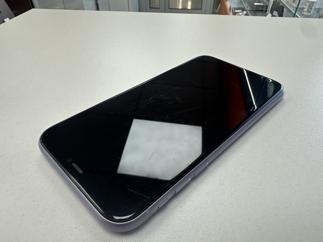 Смартфон Apple iPhone 11 128Gb