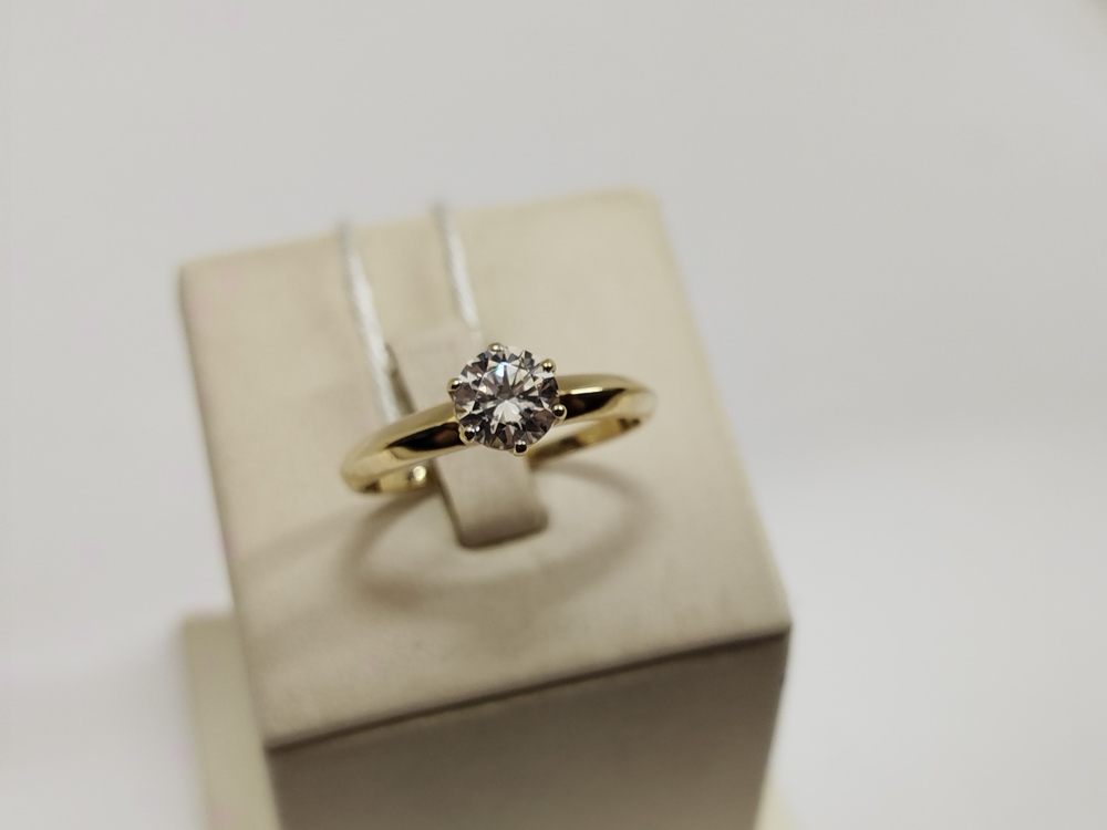 КОЛКМ585 КОЛЬЦО С КАМНЕМ (Au 585)