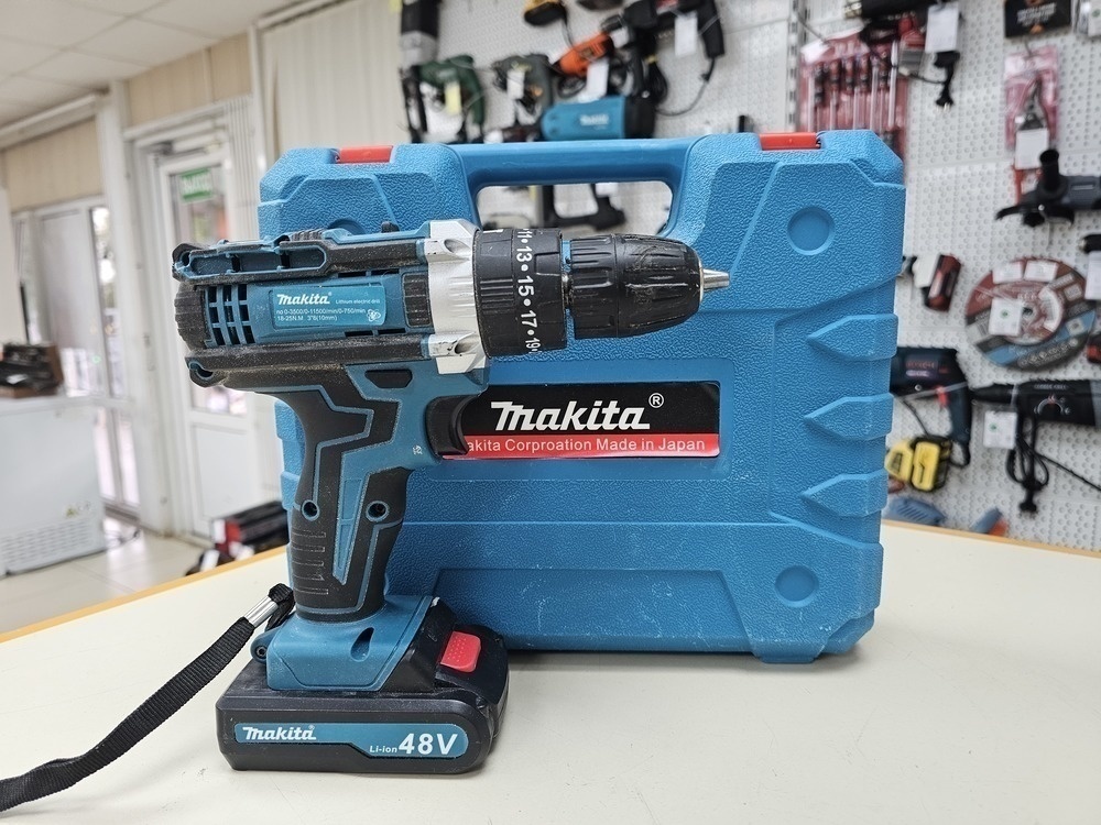 Шуруповерт Makita NO Name;