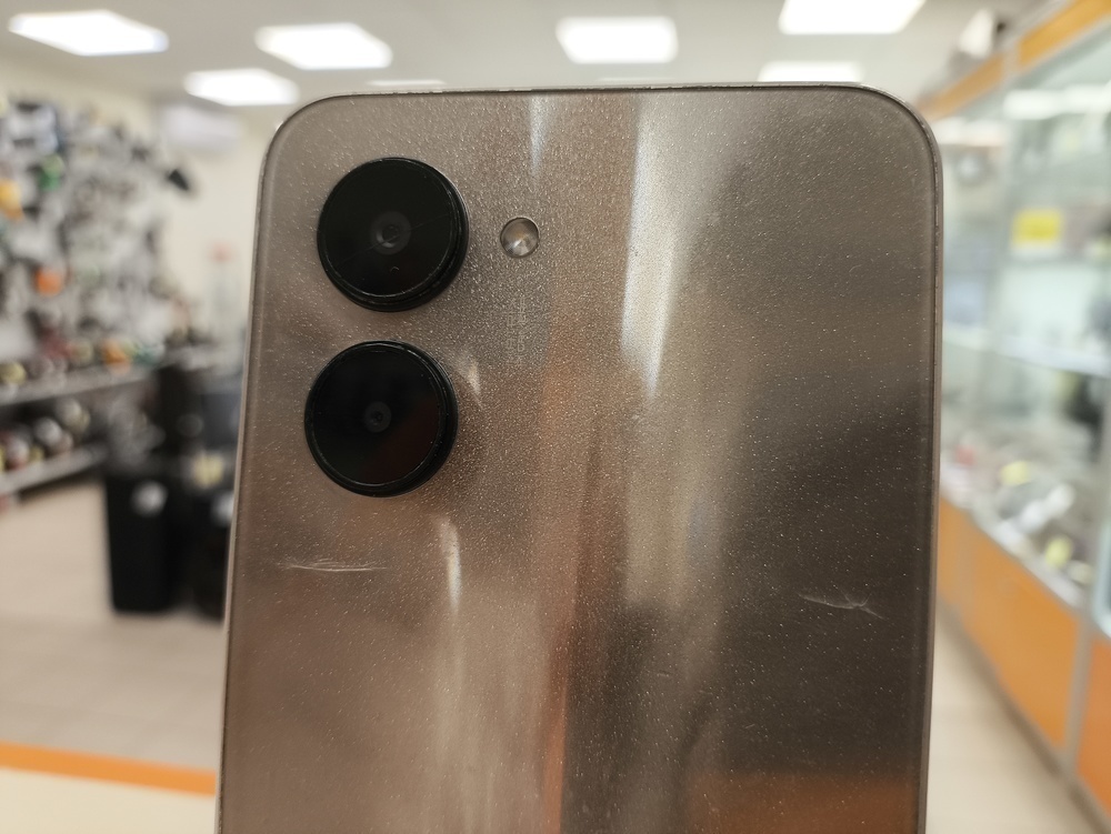 Смартфон Realme C33 4/128