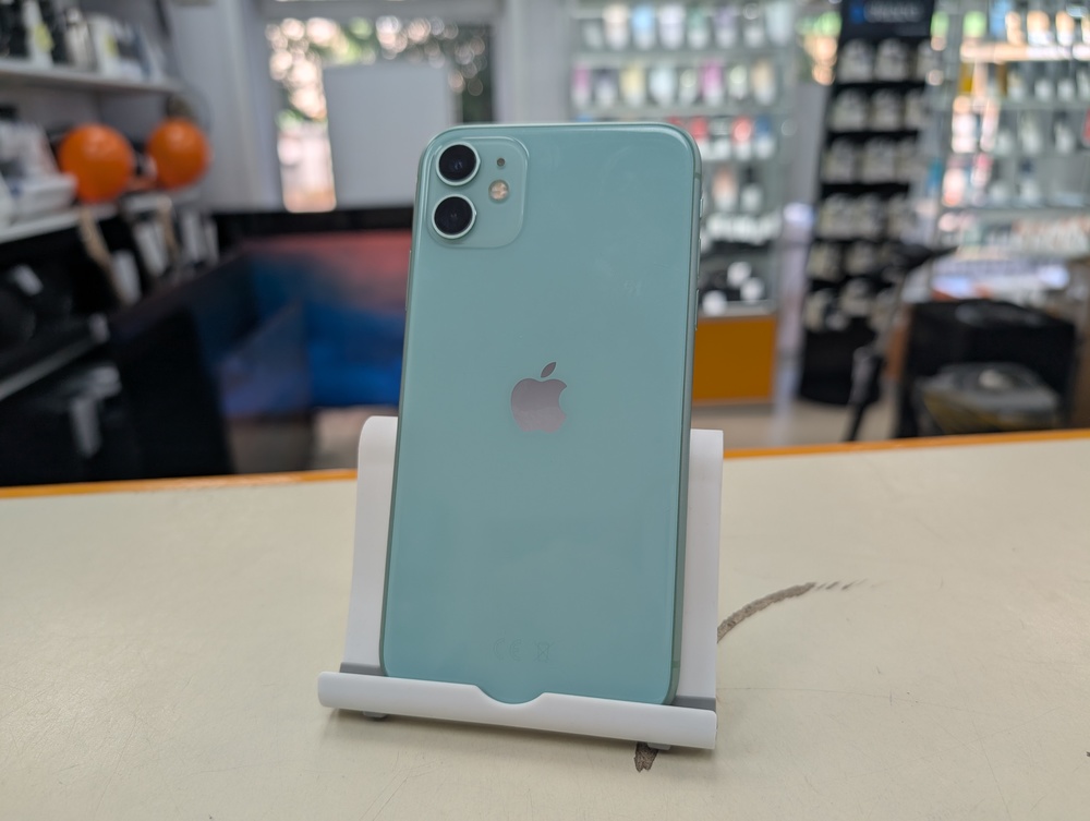 Смартфон Apple iPhone 11 64Gb