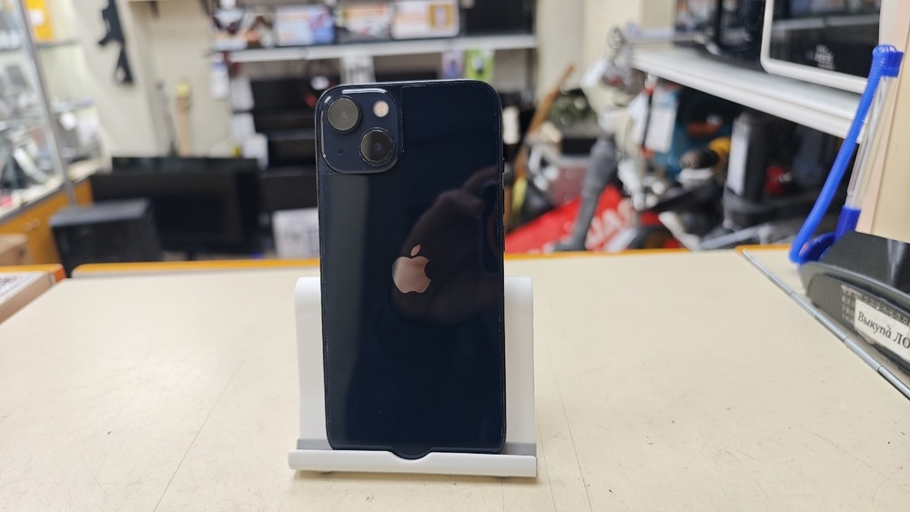 Смартфон Apple iPhone 13 128Gb