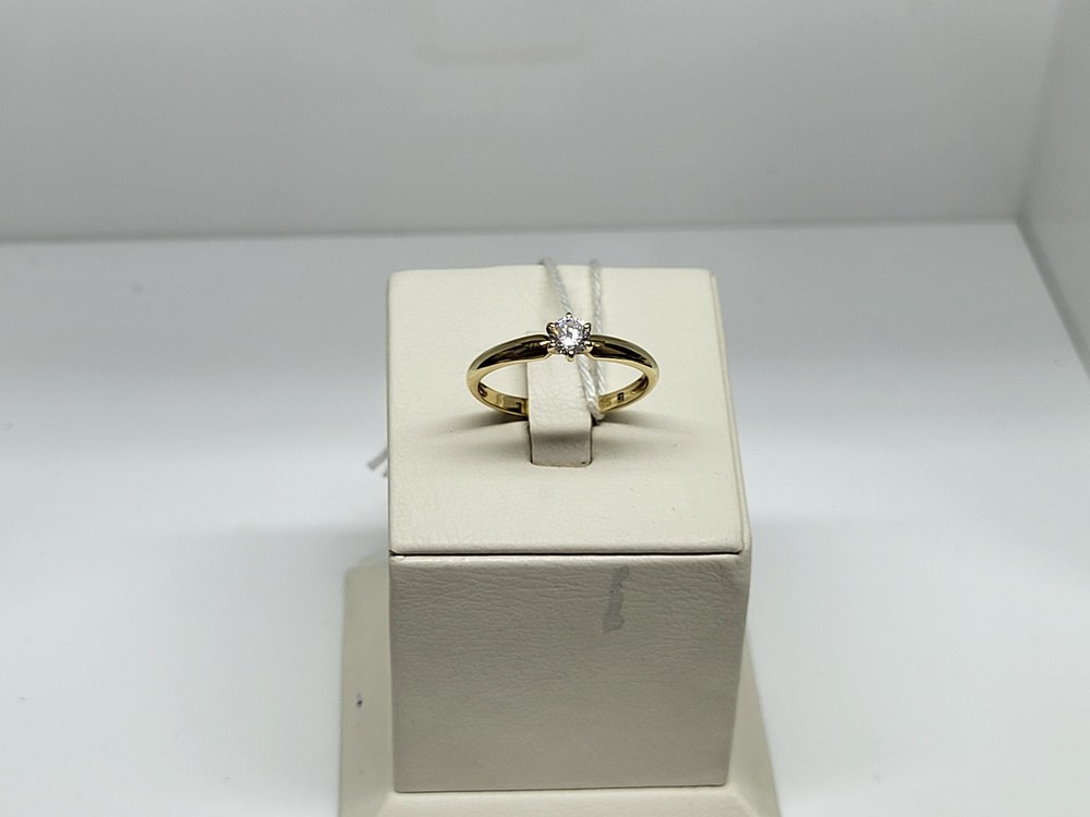 КОЛКМ585 КОЛЬЦО С КАМНЕМ (Au 585)