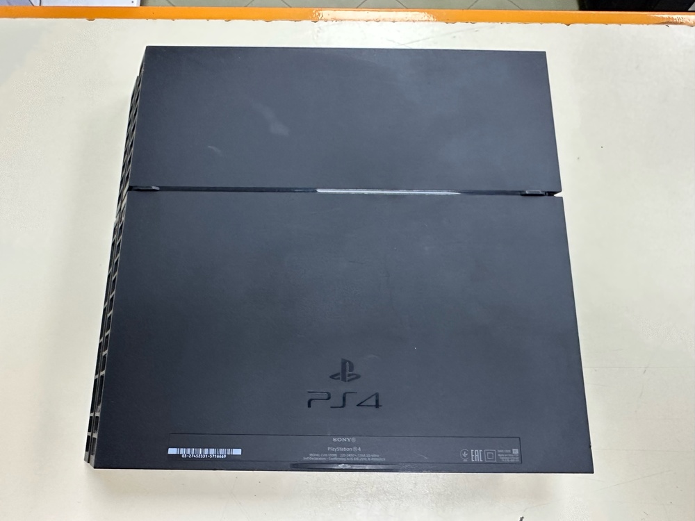 Игровая приставка PlayStation 4 FAT 1Tb
