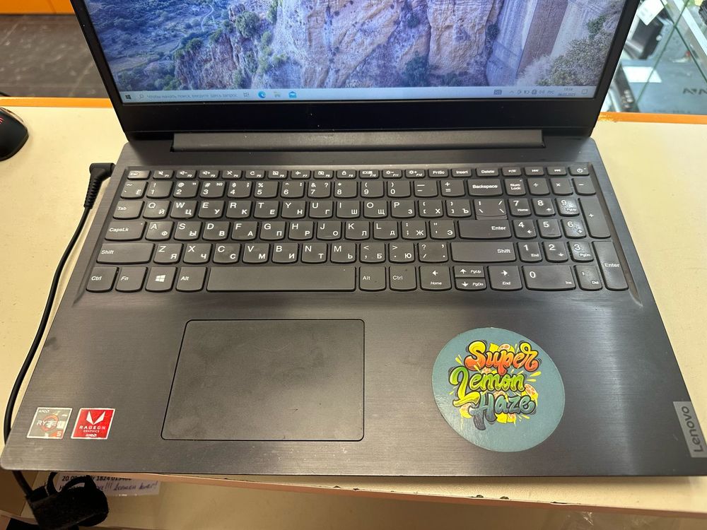 Ноутбук Lenovo; Ryzen 5 3500U, Radeon Vega 8, 8 Гб, 128 Гб, 1 Tb