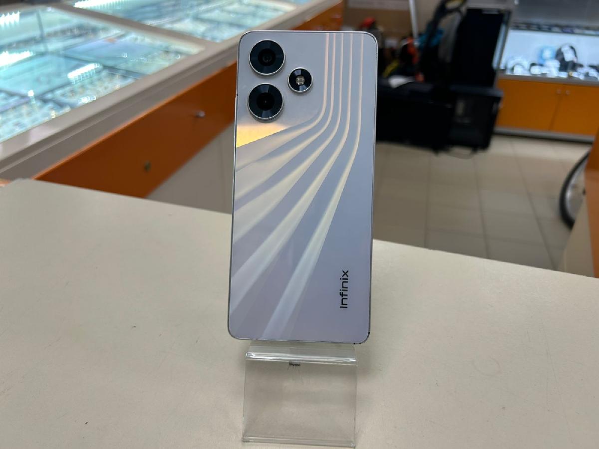 Смартфон Infinix Hot 30 4/128
