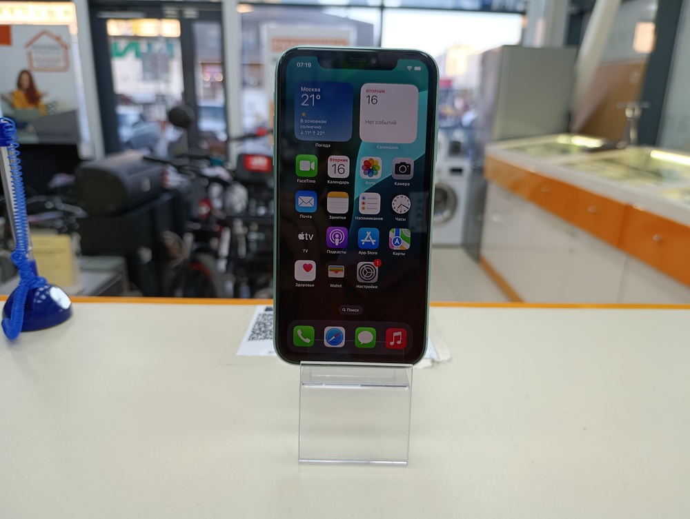 Смартфон Apple iPhone 11 64Gb