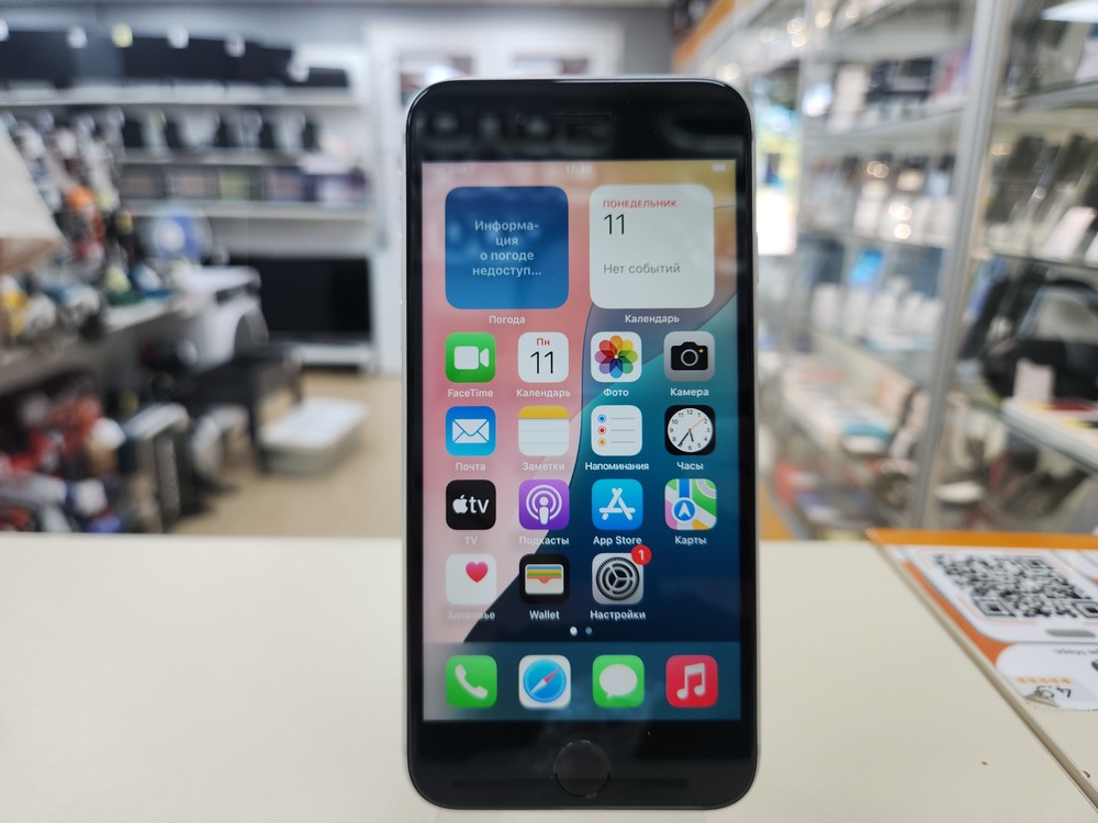 Смартфон Apple iPhone SE 2020 64Gb