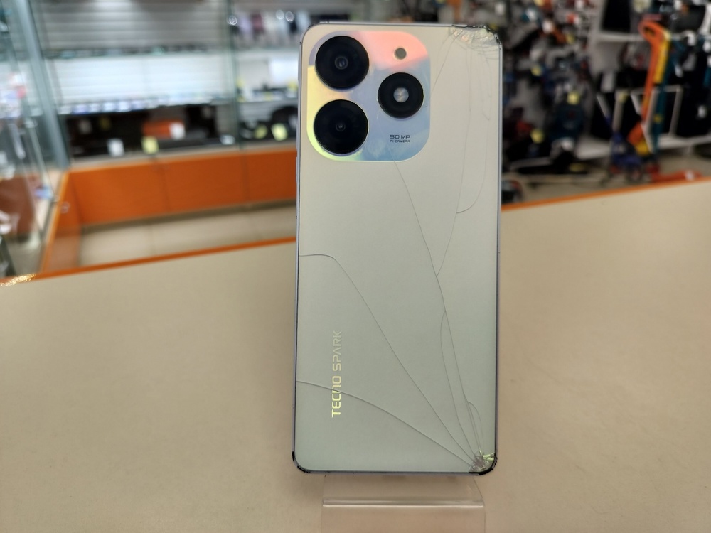 Смартфон Tecno 10 PRO SPARK 4/128