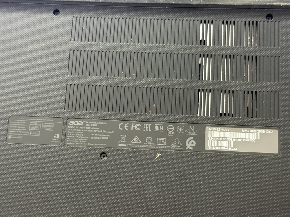 Ноутбук Acer; A4-9120, Radeon R3 series, 4 Гб, 128 Гб, Нет