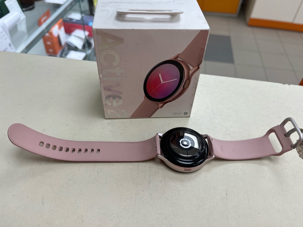 Смарт-часы Samsung Watch Active 2