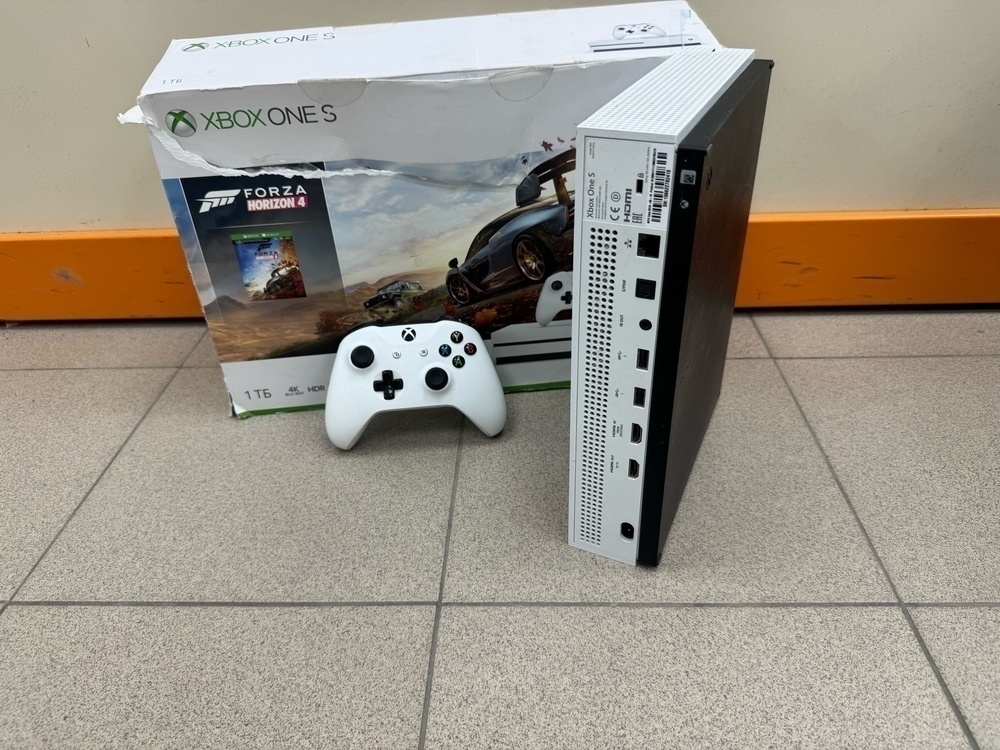 Игровая приставка Xbox One S 1TB