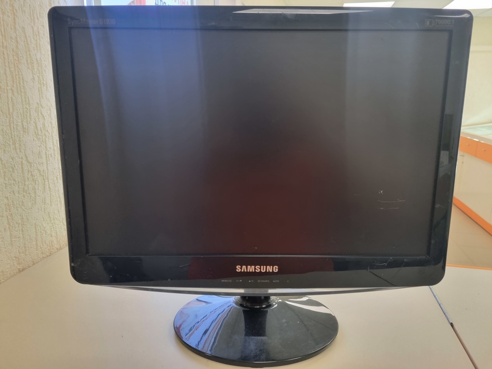 Монитор Samsung B1930N