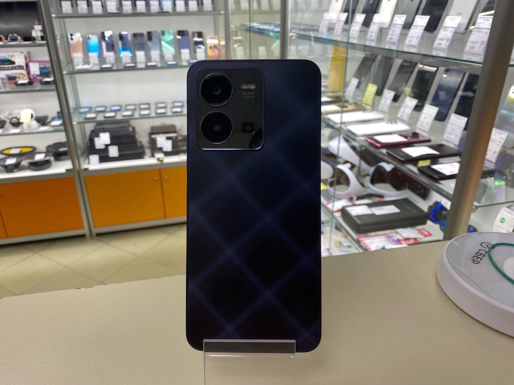 Смартфон Vivo Y35 4/64
