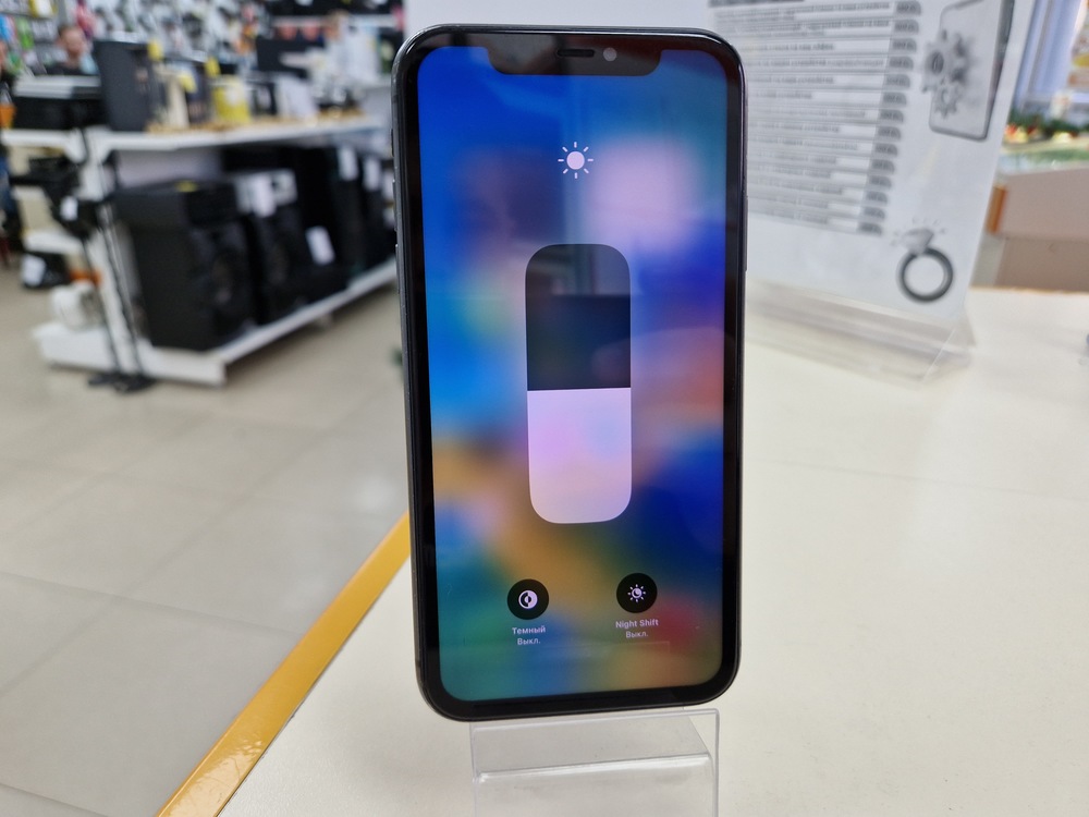 Смартфон Apple iPhone 11 64Gb