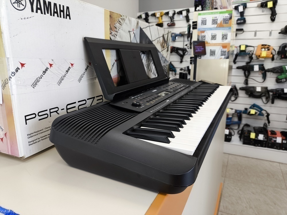 Синтезатор Yamaha psr-r200