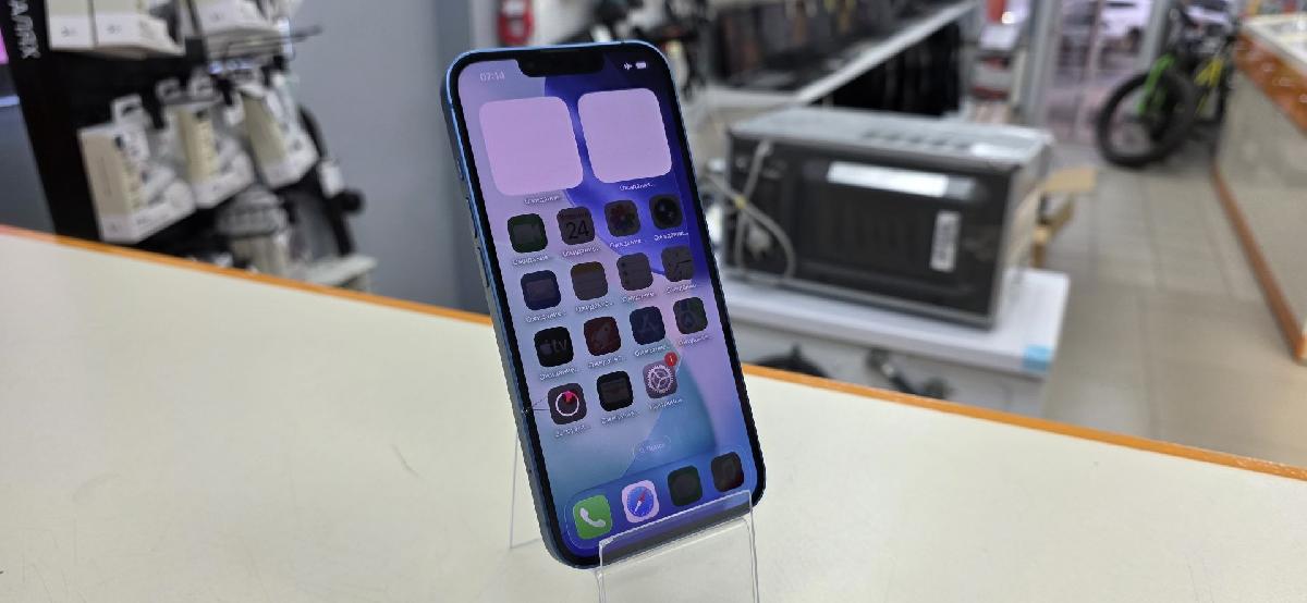 Смартфон Apple iPhone 13 128Gb