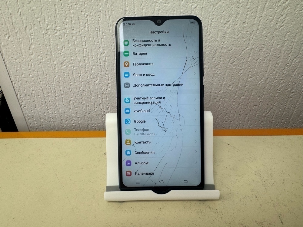 Смартфон Vivo 1820