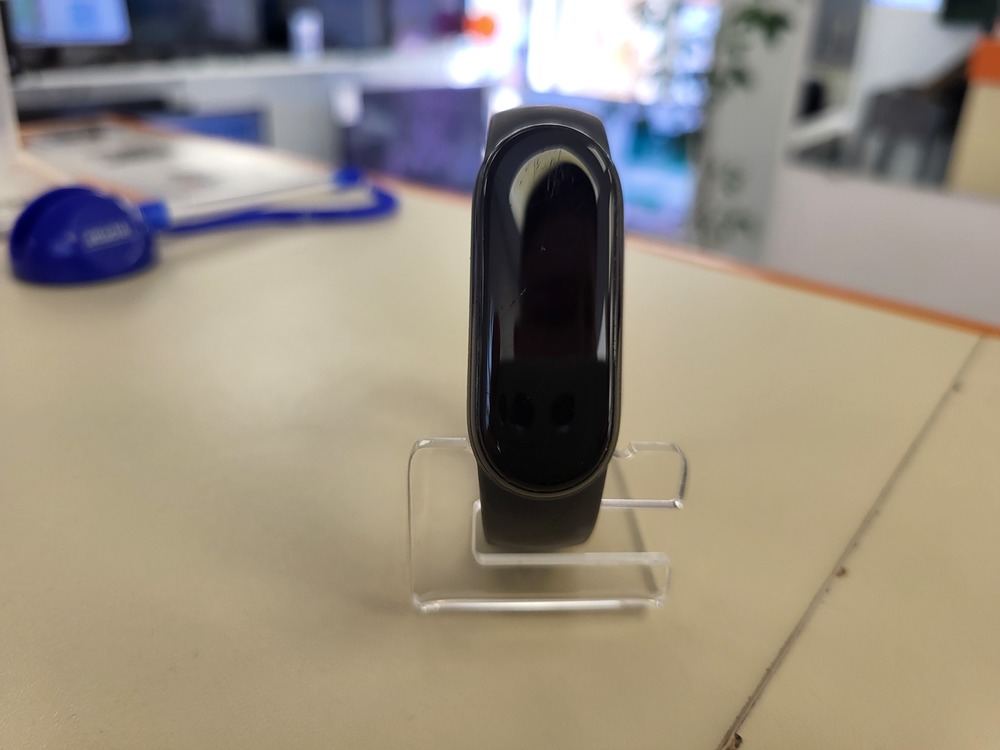 Фитнес-браслет Xiaomi Mi Band 6