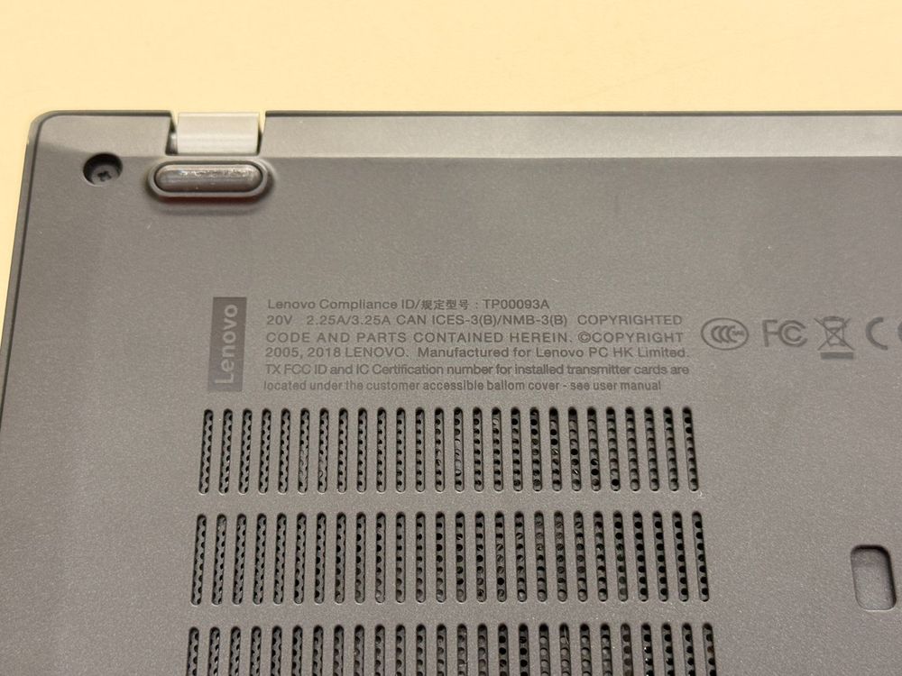 Ноутбук Lenovo 81ax; Core i5-8250U, Intel UHD Graphics 620, 8 Гб, 240 Гб, Нет