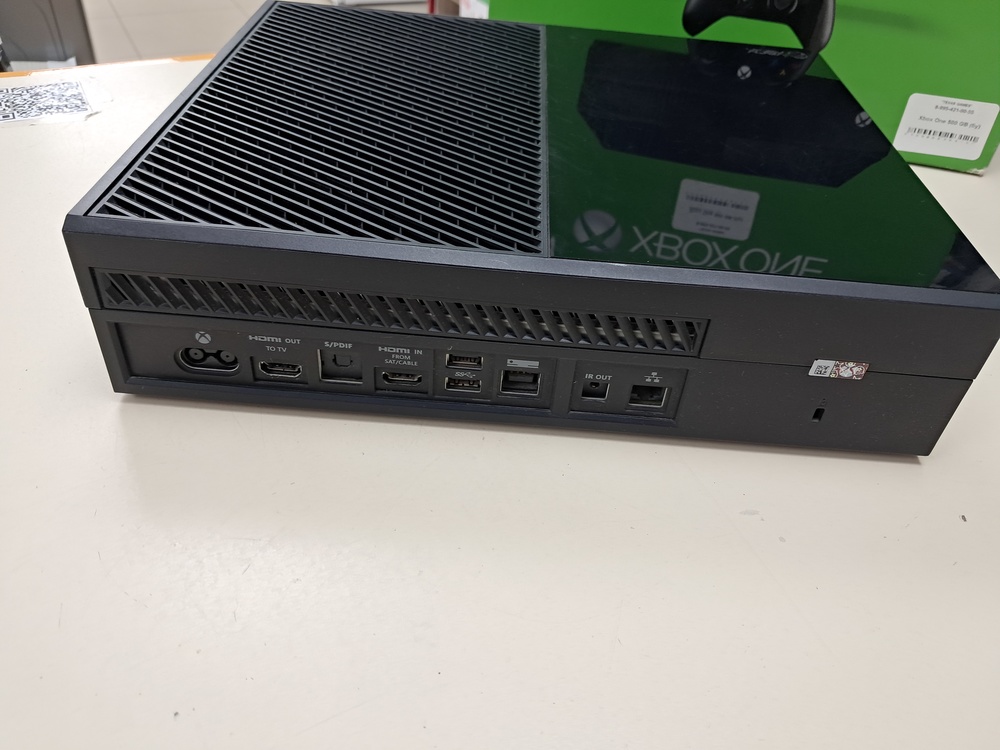 Игровая приставка Xbox One 500Gb
