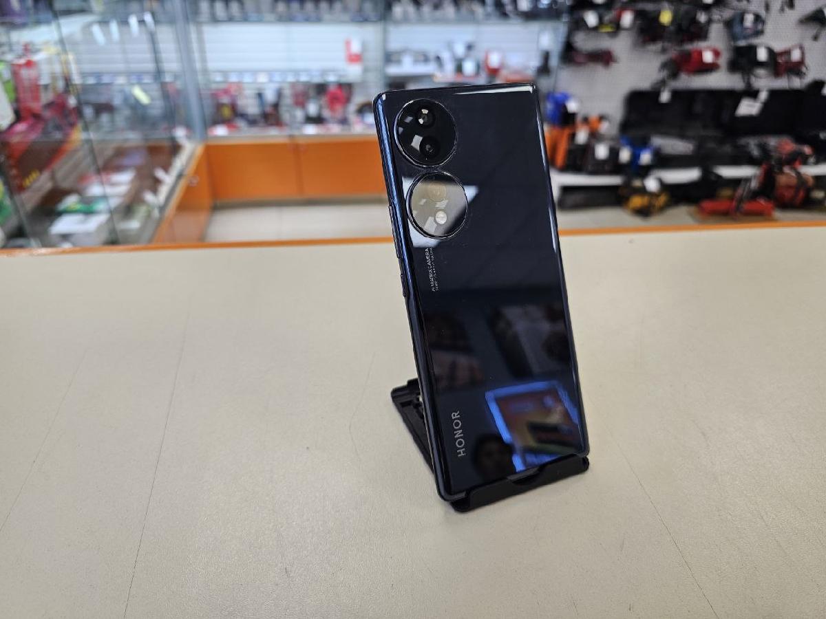 Смартфон Honor 70 8/128