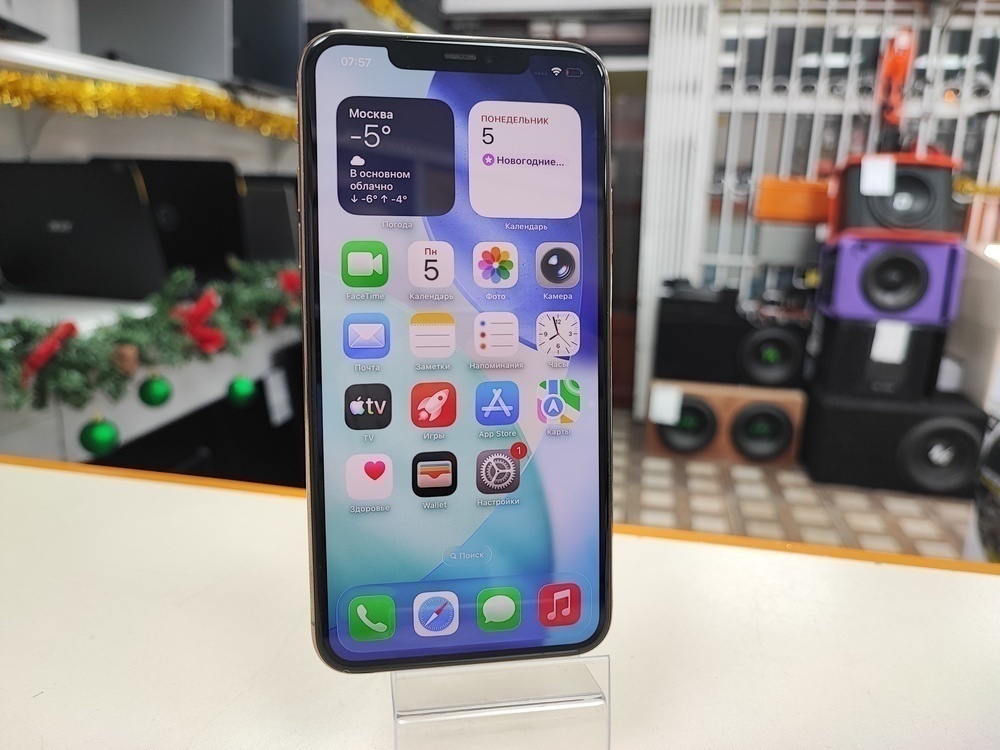 Смартфон Apple iPhone 11 Pro Max 64Gb