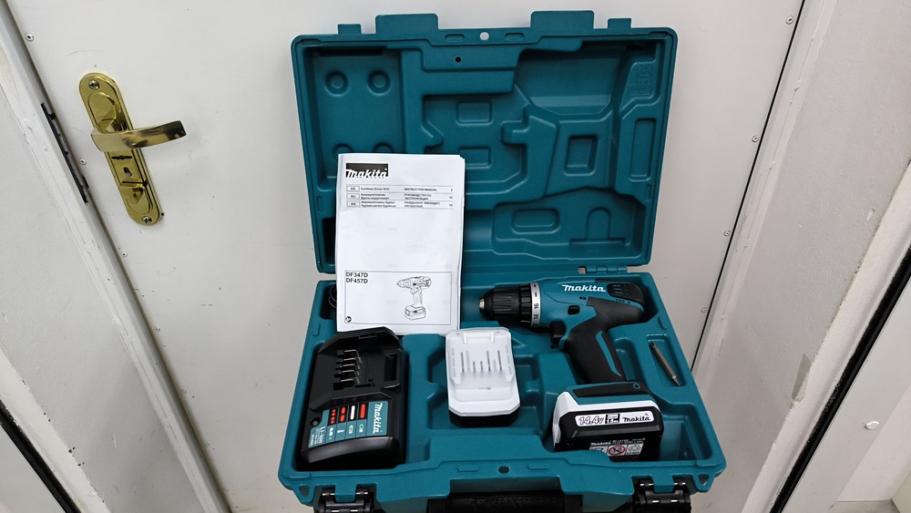 Шуруповерт Makita DF347D