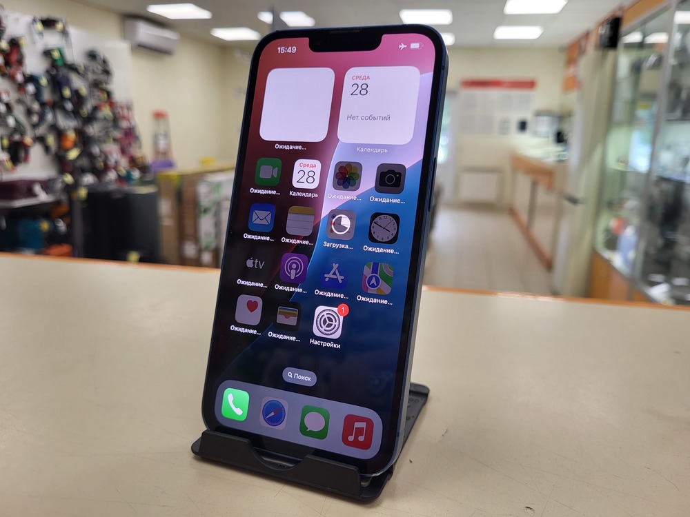 Смартфон Apple iPhone 13 256Gb