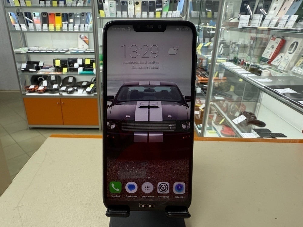 Смартфон Honor 8C 3/32