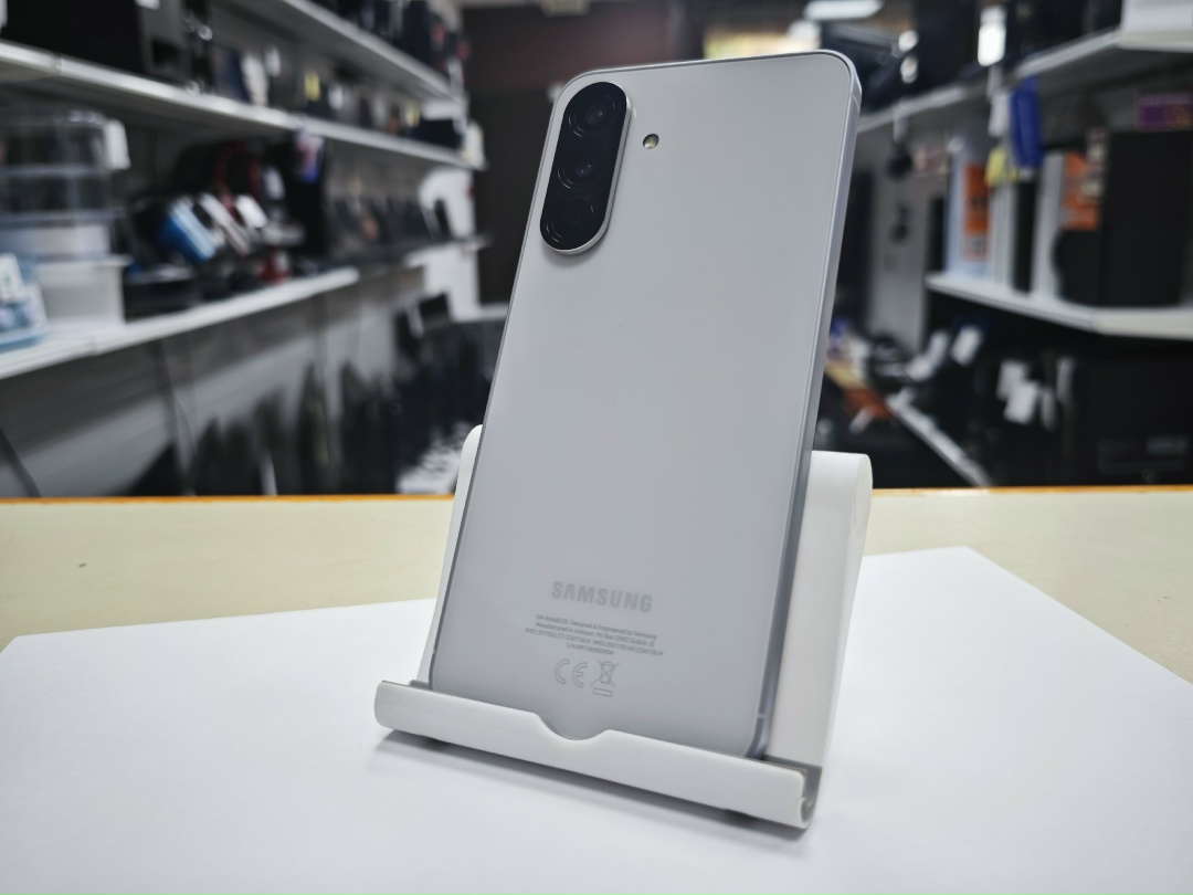 Смартфон Samsung Galaxy A56 8/256