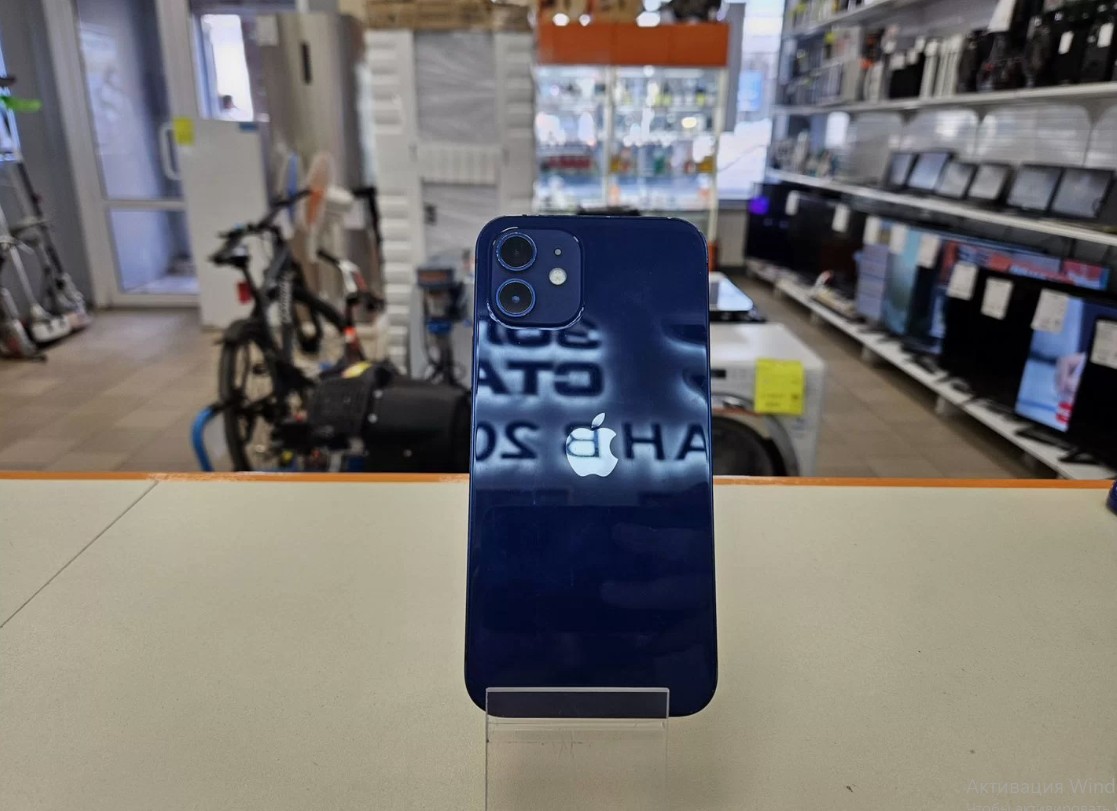 Смартфон Apple iPhone 12 64Gb