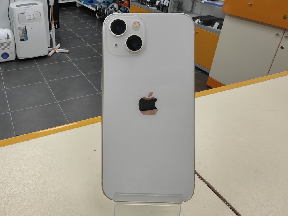 Смартфон Apple iPhone 13 128Gb