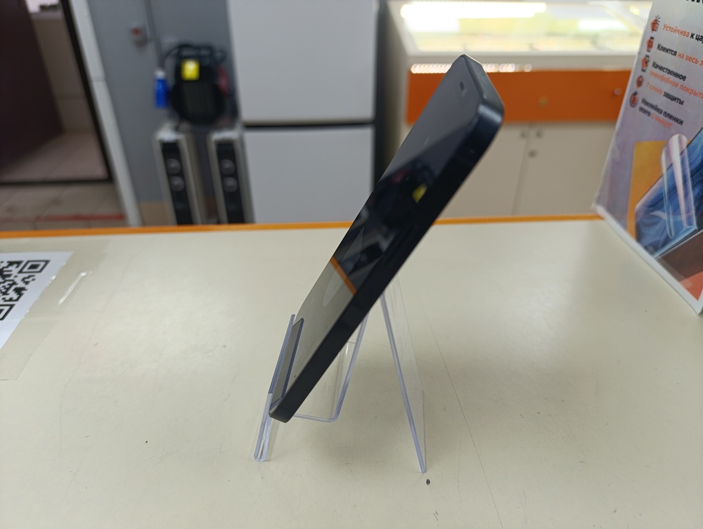 Смартфон Apple iPhone 12 64Gb