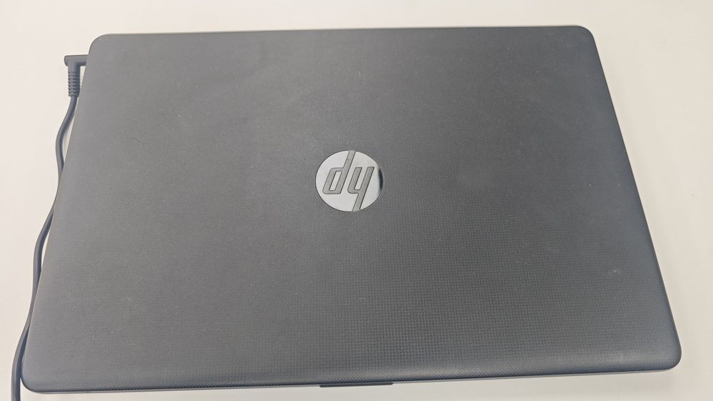 Ноутбук HP 15-bs0xx; Core i3-6006U, Intel HD Graphics 520, 8 Гб, 128 Гб, Нет
