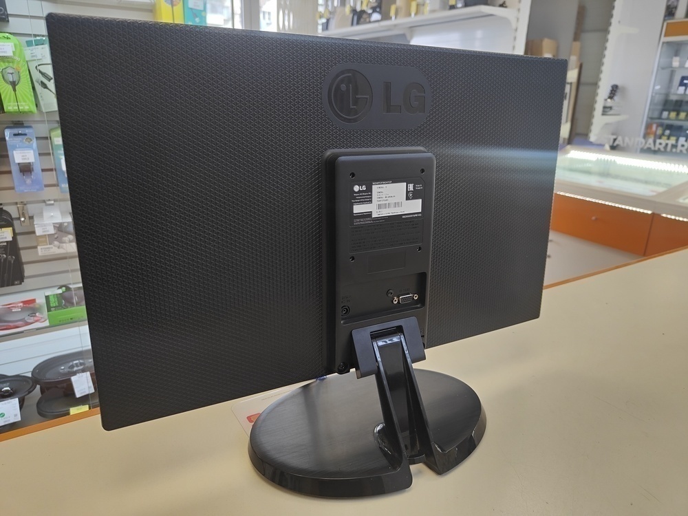 Монитор LG 22M38A-B;