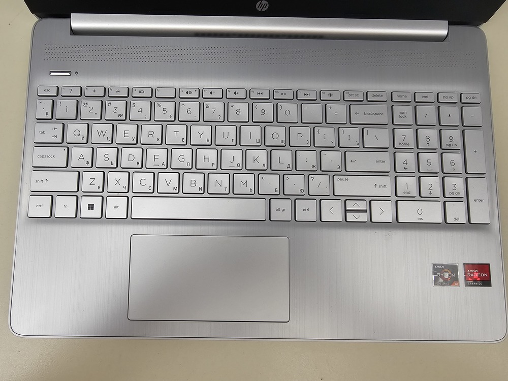 Ноутбук HP; Ryzen 5-5500U, AMD Graphics, 8 Гб, 500 Гб, Нет
