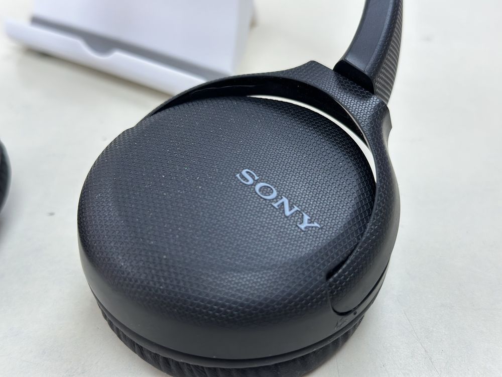 Наушники беспроводные SONY 