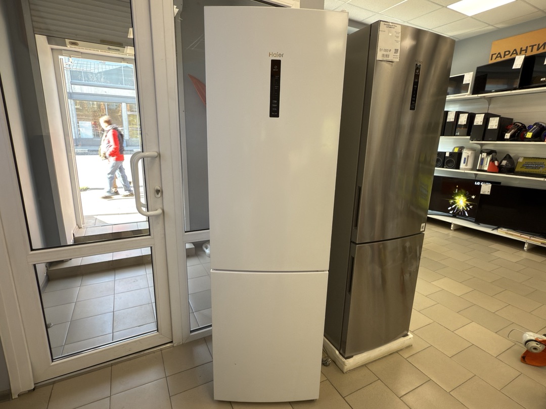 Холодильник Haier CEF537AWG